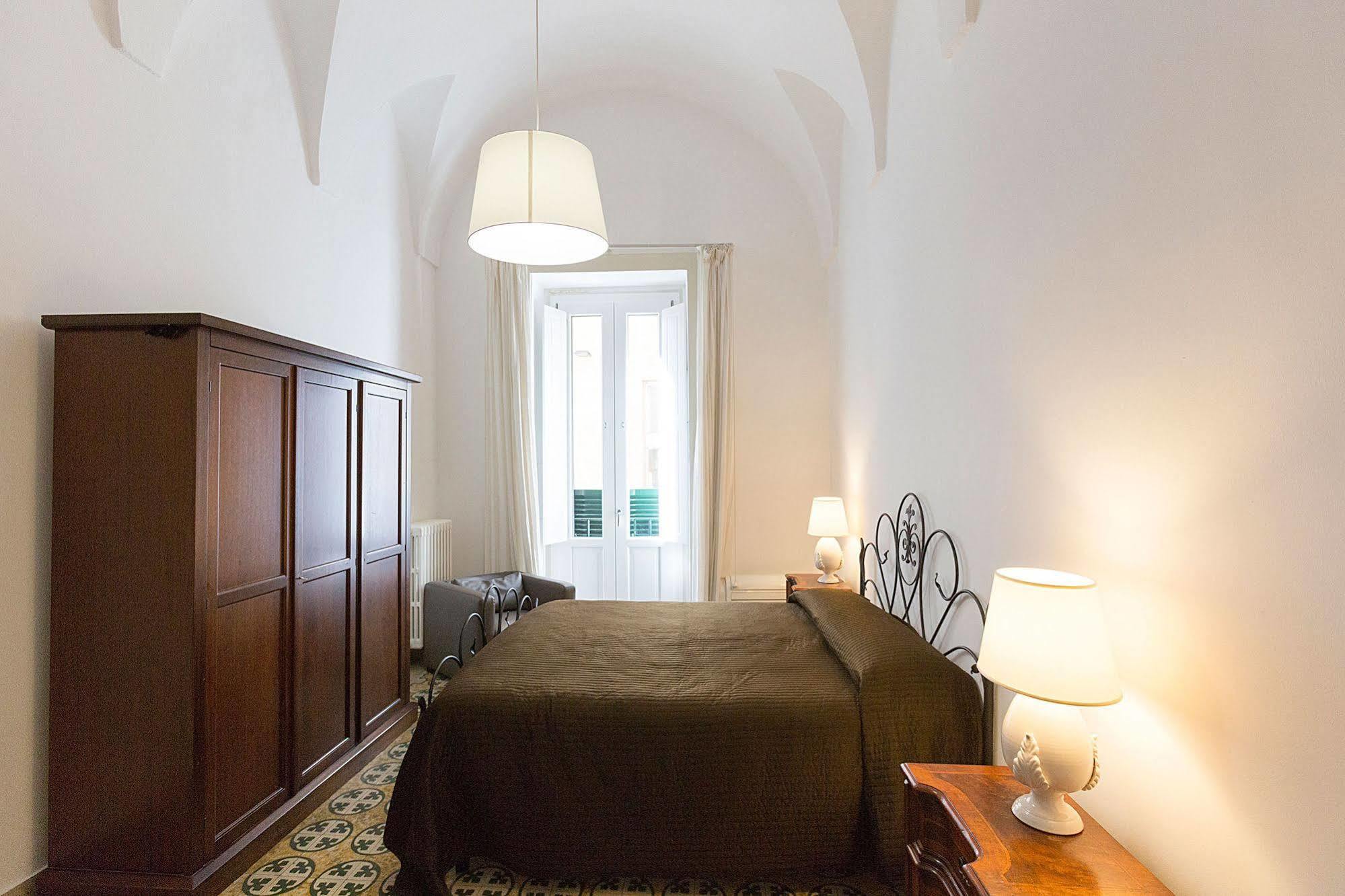 Bed and Breakfast Nonna Jole Лечче Экстерьер фото