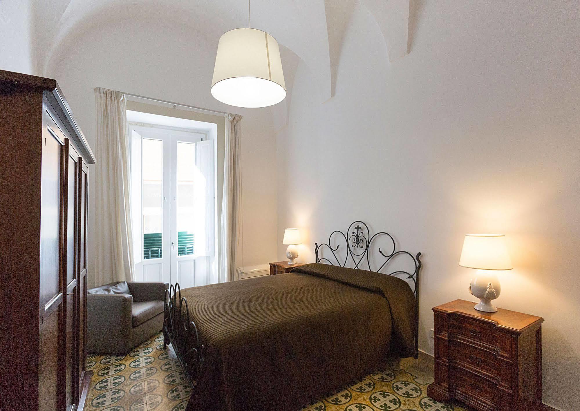Bed and Breakfast Nonna Jole Лечче Экстерьер фото